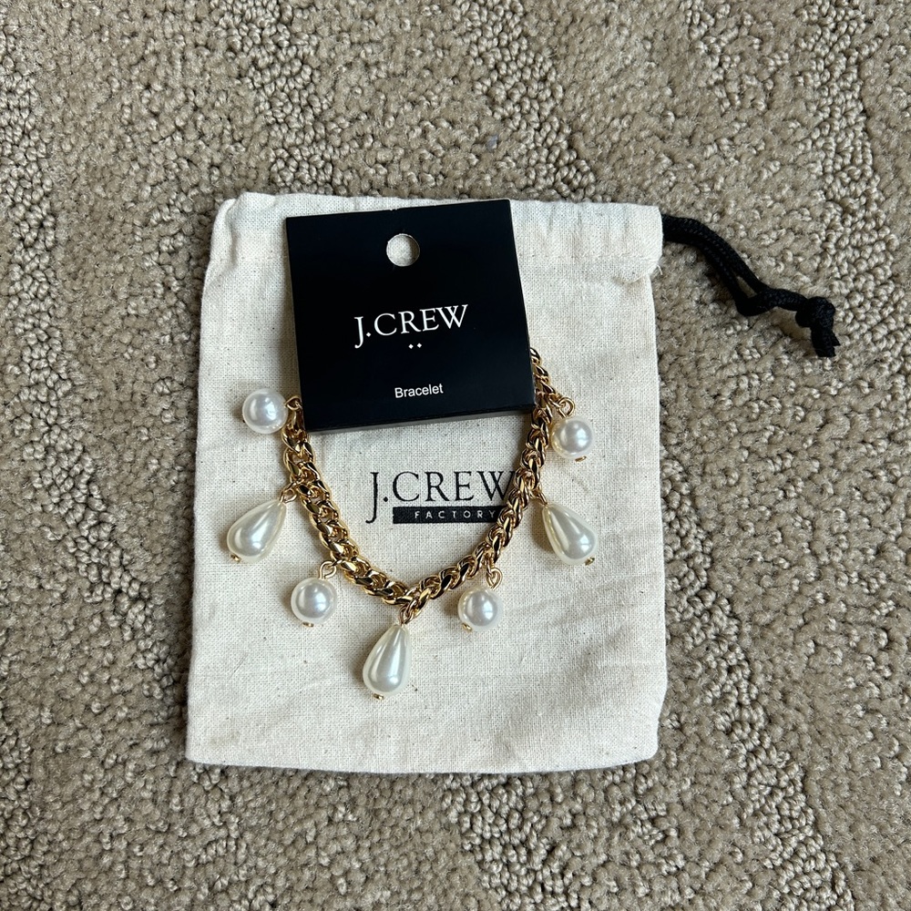 J. Crew Gold Pearl Bracelet - Picture 2 of 4